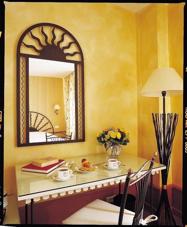 Hotel Restaurant "Le Strasbourg" ビッチュ 部屋 写真